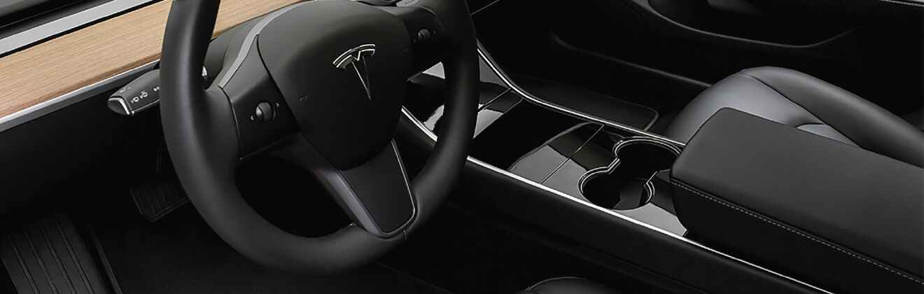 XPEL ULTIMATE PLUS 7 - Tesla Interior